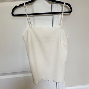 Banana republic - scalloped shell tank top - white